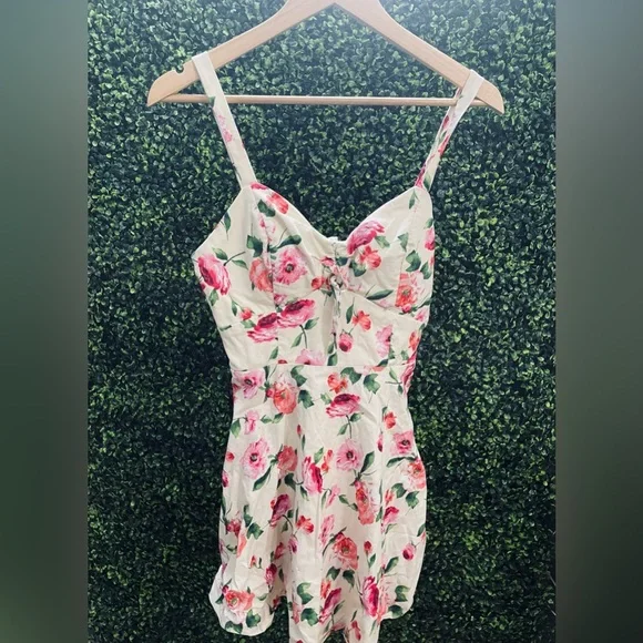 Floral mini dress with pockets Size S - Picture 1 of 4